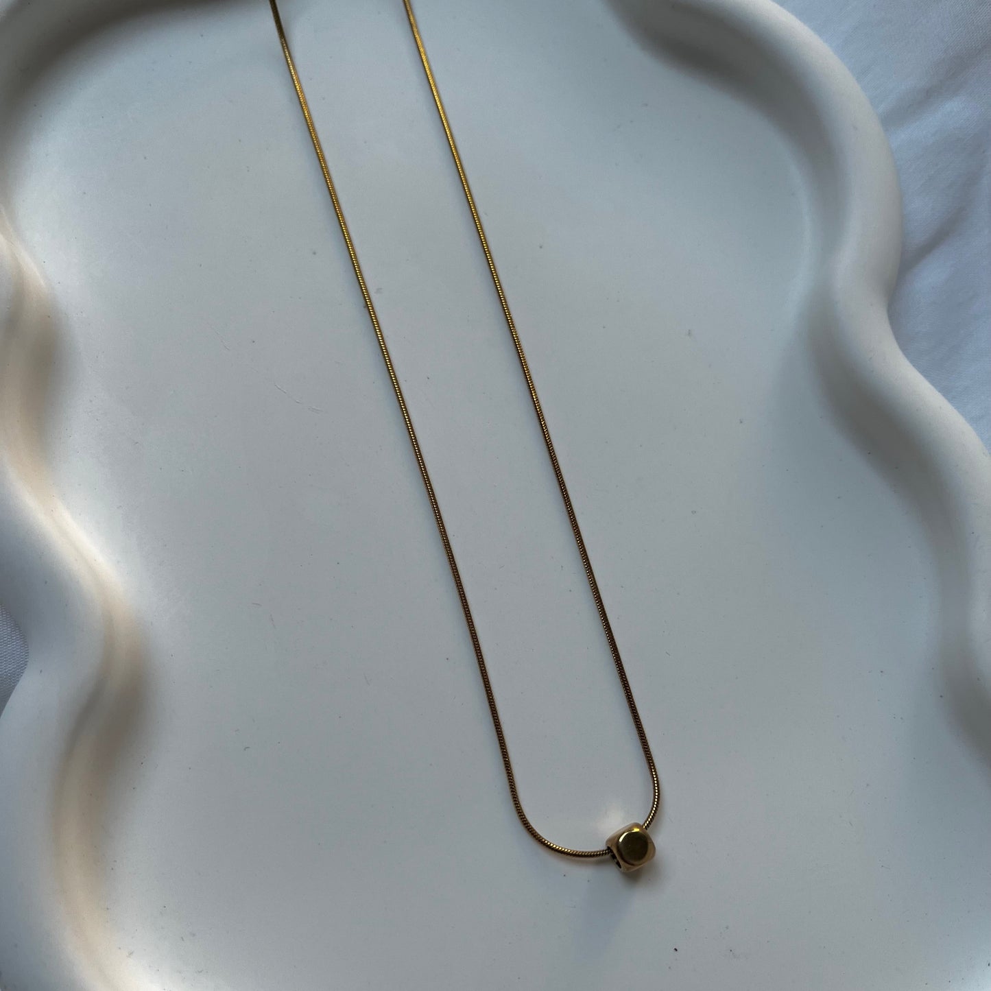 ASC Gold Mineli Kolye