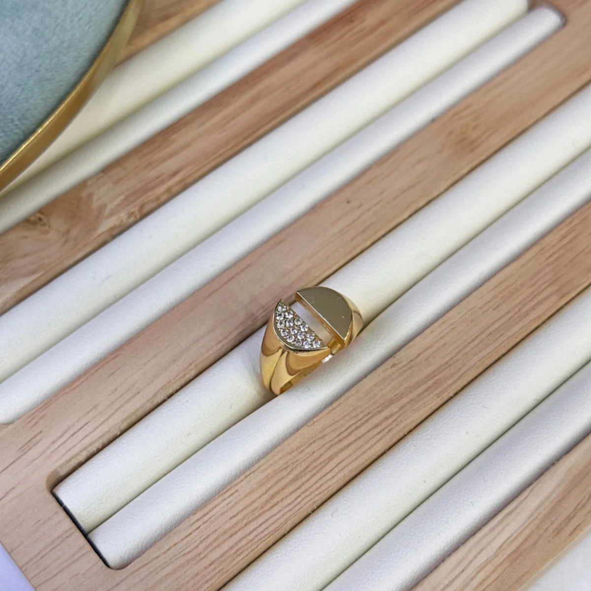 Asc Gold Stone Yüzük