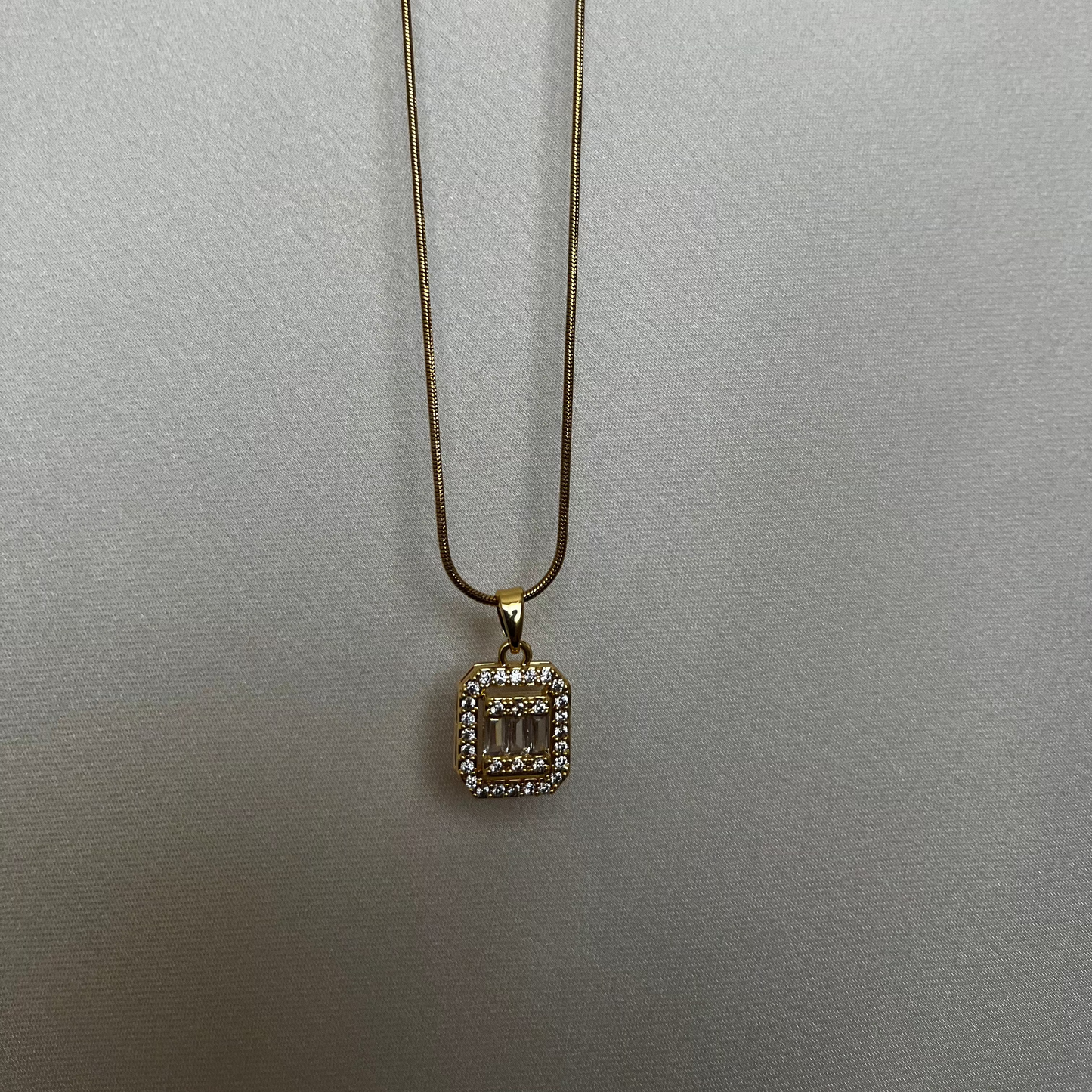 ASC Taşlı Gold Baget Kolye