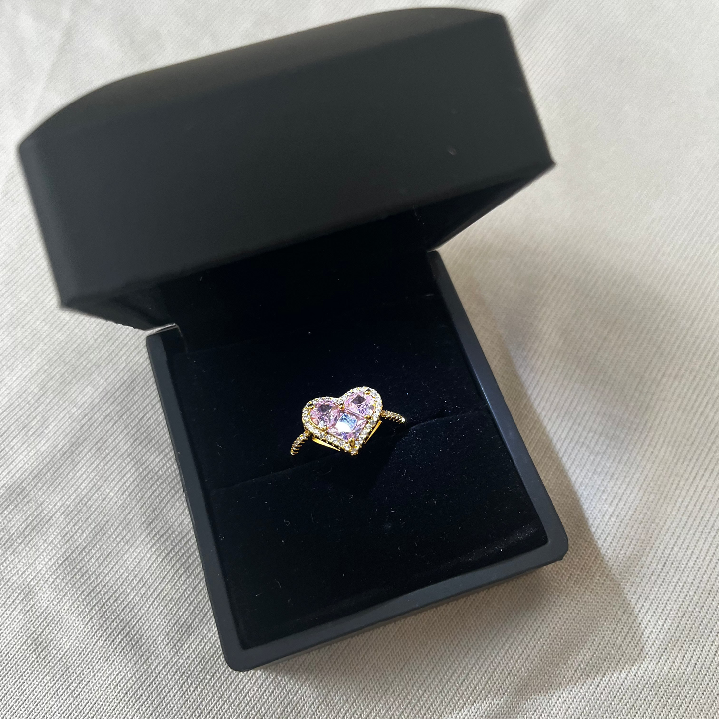 ASC Pembe Büyük Taşlı Gold Ayarlanabilir Ciddi İlişki Yüzüğü