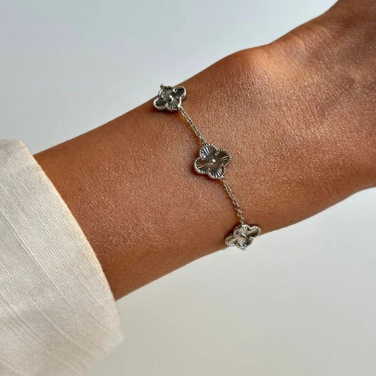 Unisex Gri Renk Yonca Model Çelik Bileklik