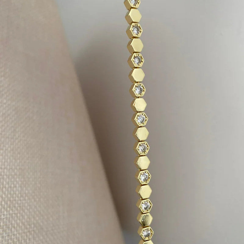 Petek Sıra Taşlı Gold Bileklik