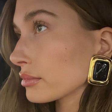 Tasarım Siyah Gold Detay Hailey Küpe