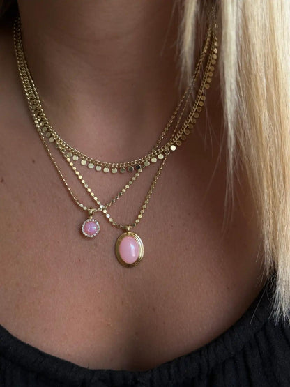 Gold Sıralı Yuvarlak Zincirli Minik Pembe Mineli Etrafı Taşlı  Kolye