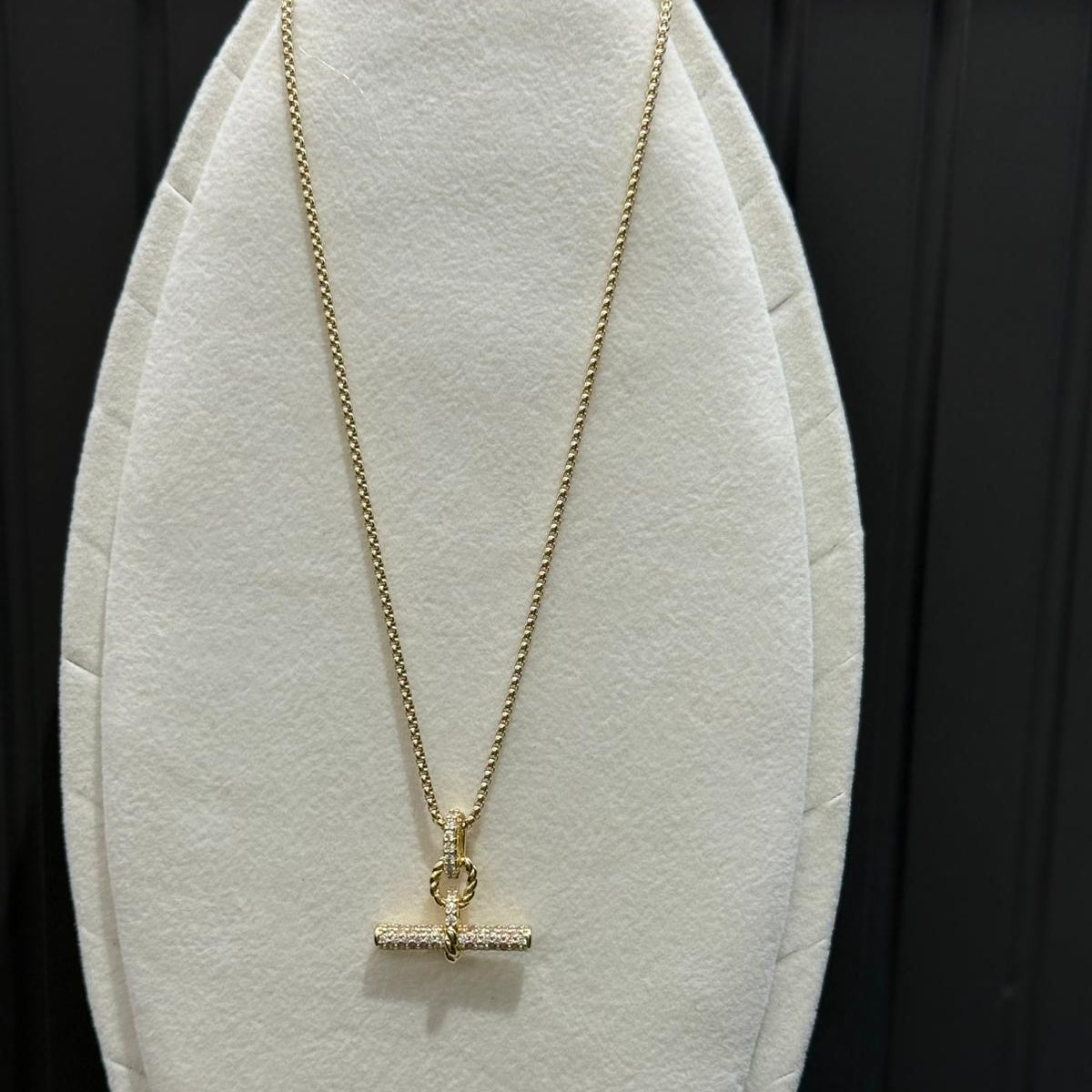 Gold Taşlı T Kolye