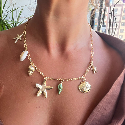 Deniz Yıldızı & Deniz Kabuğu Charm Gold Zincirli Kolye