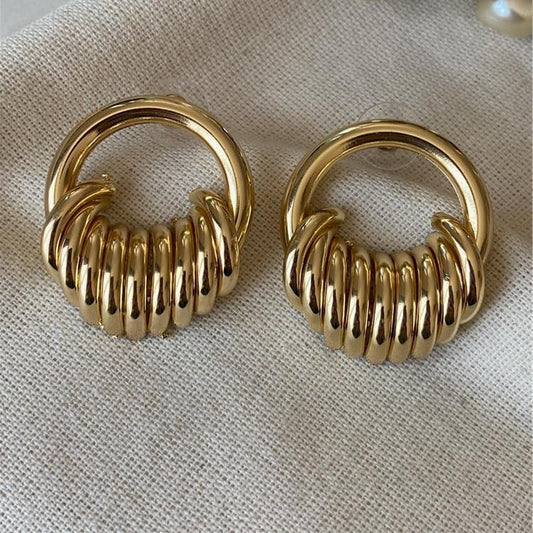 Gold Halka İçinde Sıralı Halka Küpe